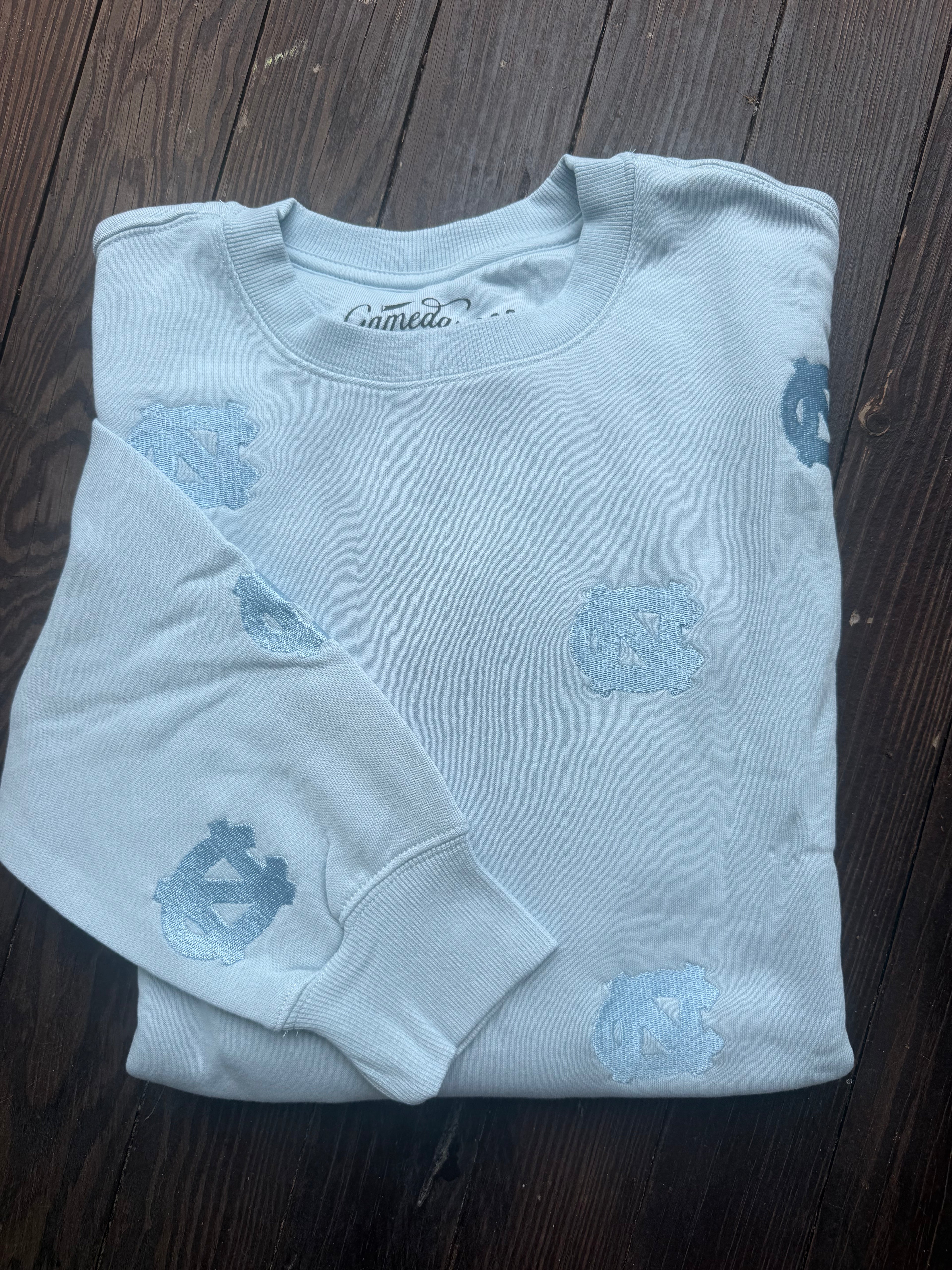 UNC Crewneck sweatshirt